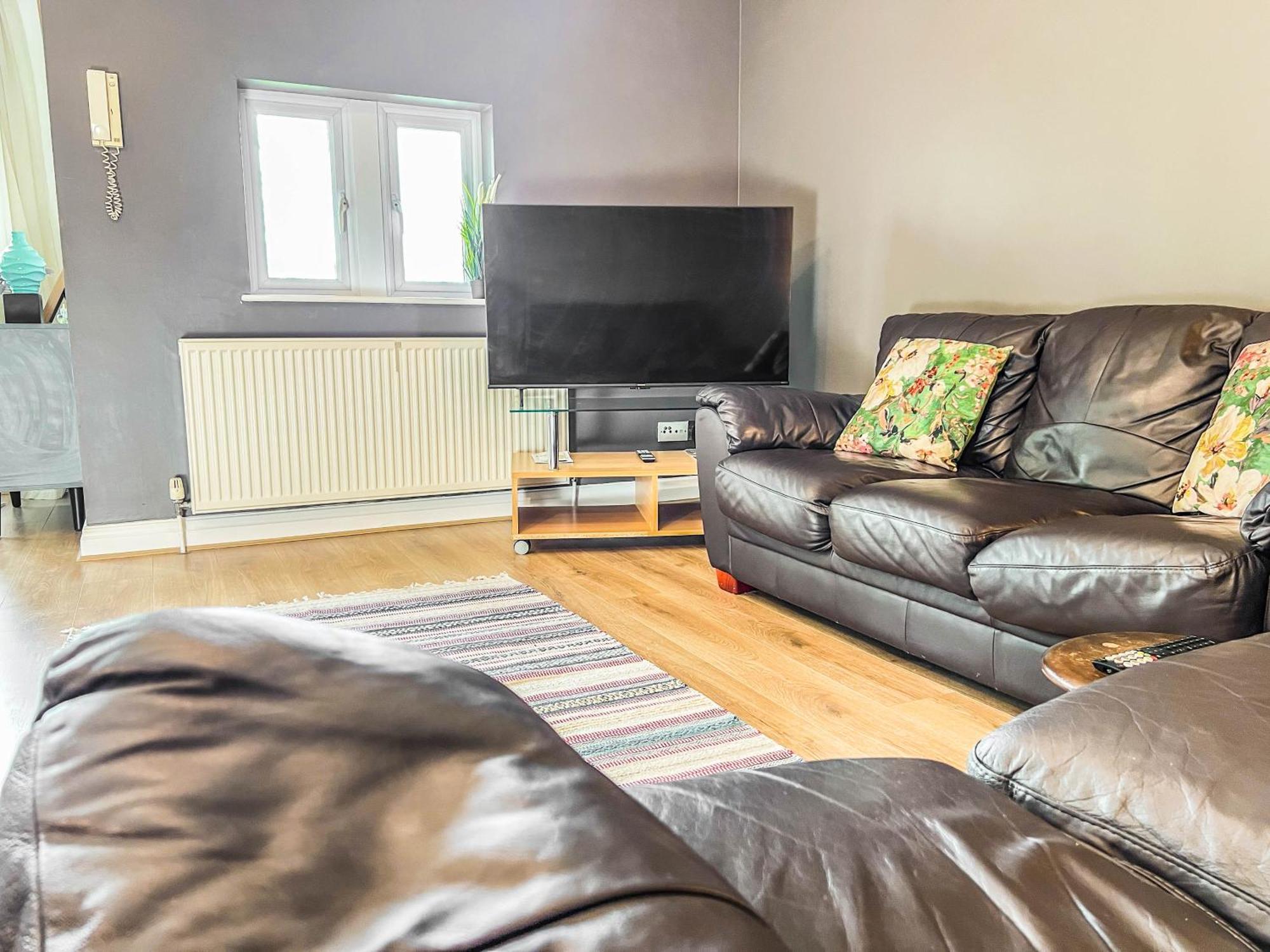 2 Bed - 2 Bath - Duplex Apartment Next To Lbu-Headingley Centre-Ycc Arena-Families-Relocators Meanwood Buitenkant foto